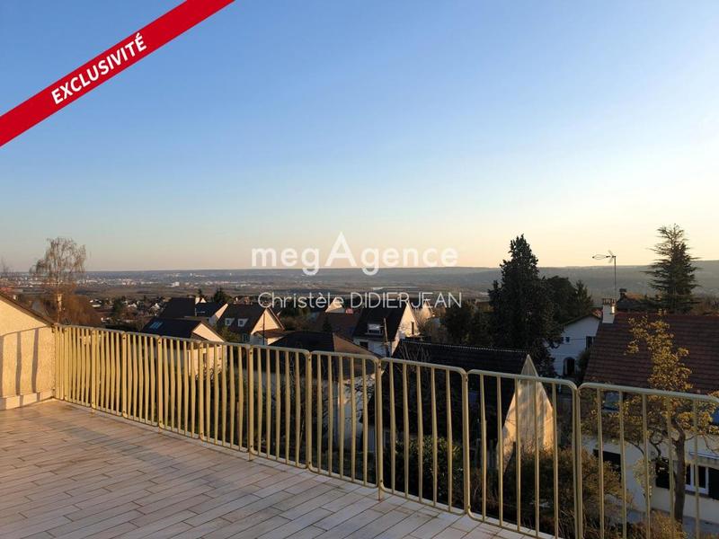 Maison - 121 m² - 6 pièces