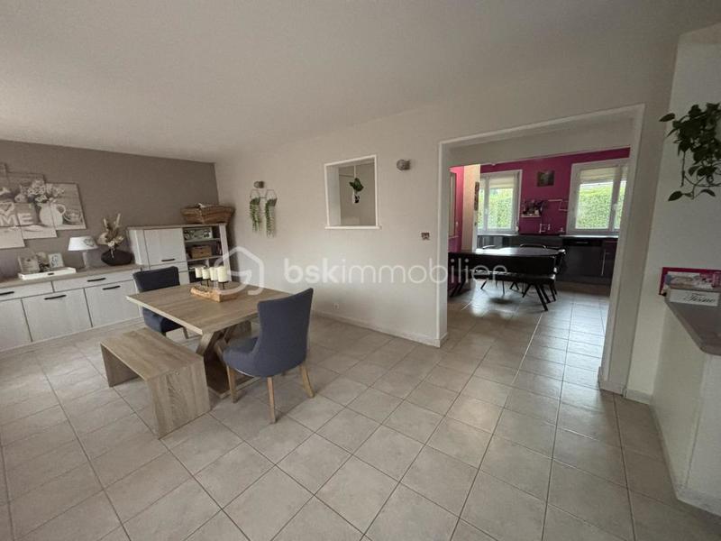 Demeure - 183 m² - 9 pièces