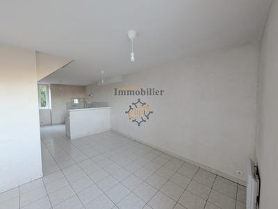 Appartement - 90 m² - 4 pièces