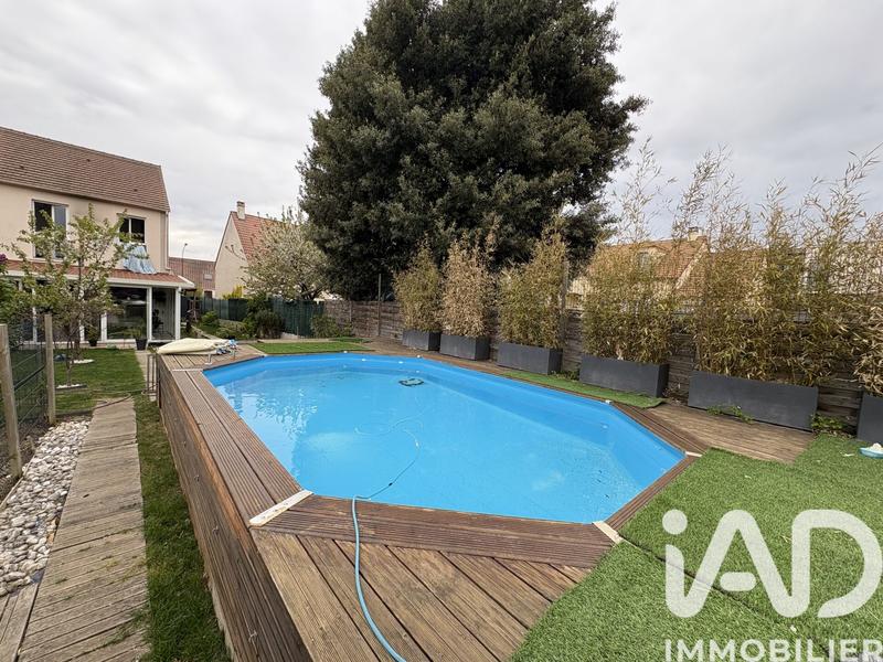 Maison - 98 m² - 5 pièces