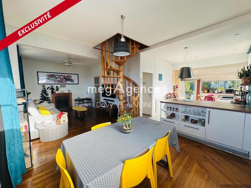 Maison de ville - 94 m² - 6 pièces