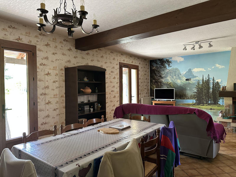Maison - 104 m² - 4 pièces