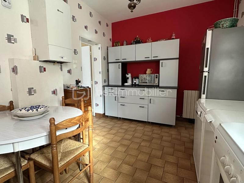 Maison traditionnelle - 105 m² - 5 pièces