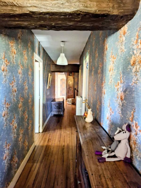 Maison - 300 m² - 8 pièces