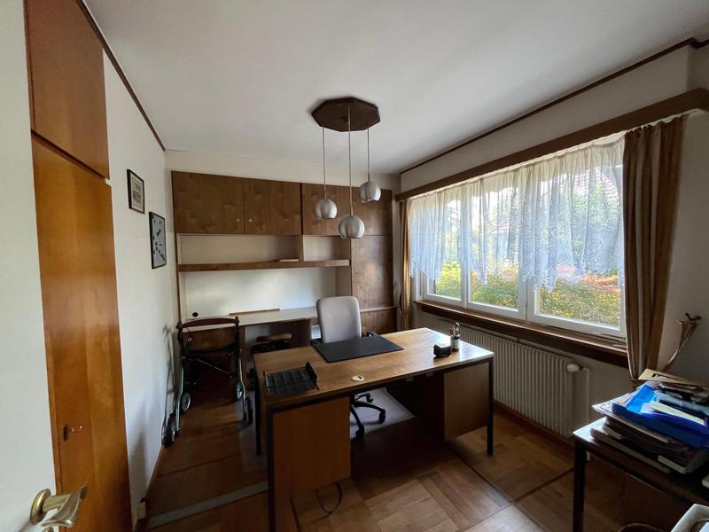 Maison - 265 m² - 10 pièces