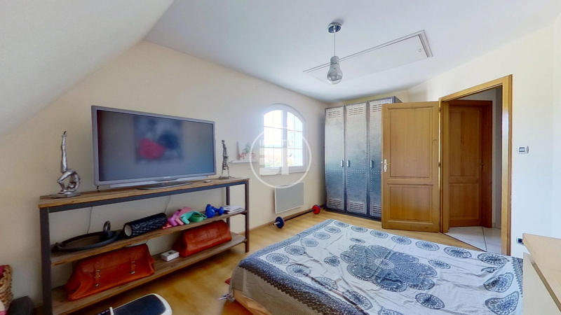 Maison - 142 m² - 6 pièces