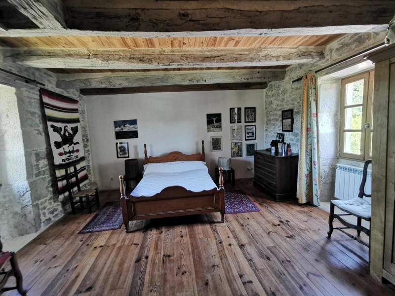 Propriété - 275 m² - 10 pièces