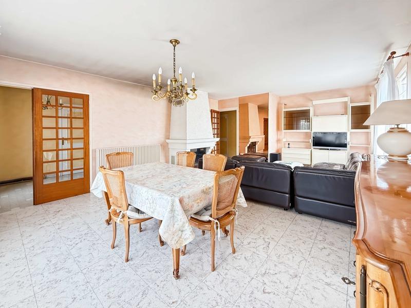 Maison - 102 m² - 4 pièces