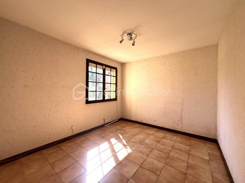 Propriété - 145 m² - 6 pièces