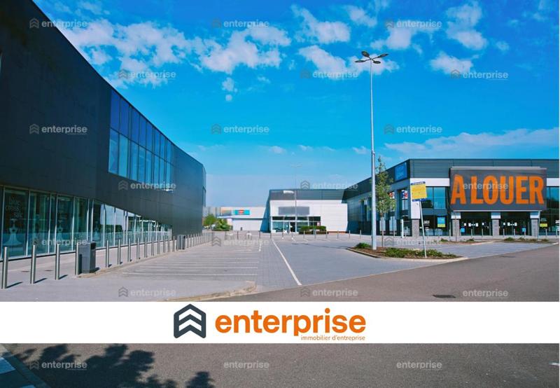 Local commercial - 742 m²