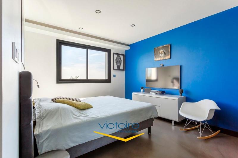 Maison - 183 m² - 5 pièces