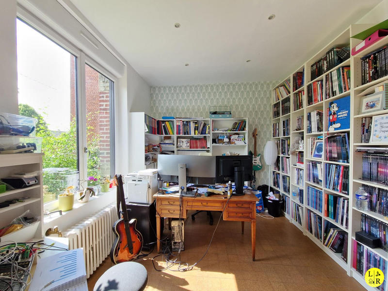 Maison - 248 m² - 9 pièces