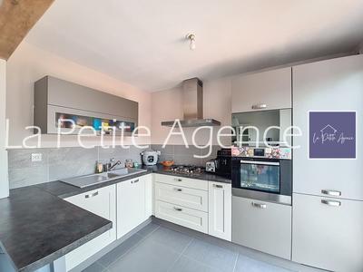 Maison - 107 m² - 6 pièces