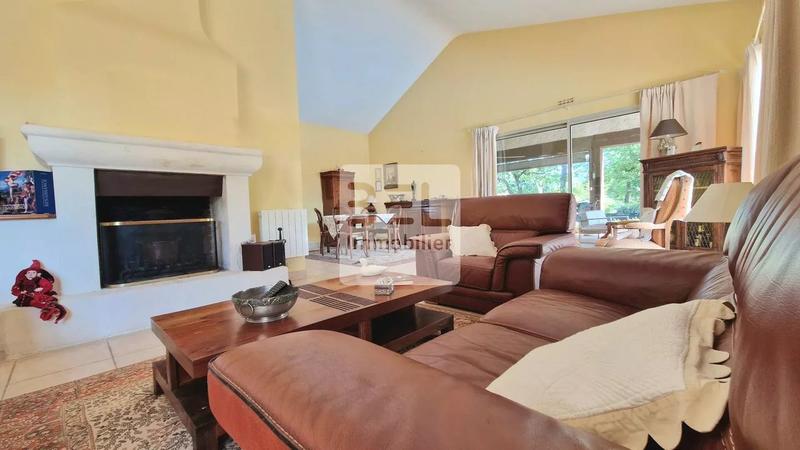 Maison - 183 m² - 6 pièces