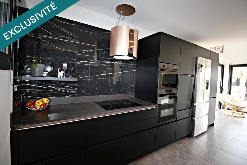 Maison - 95 m² - 5 pièces