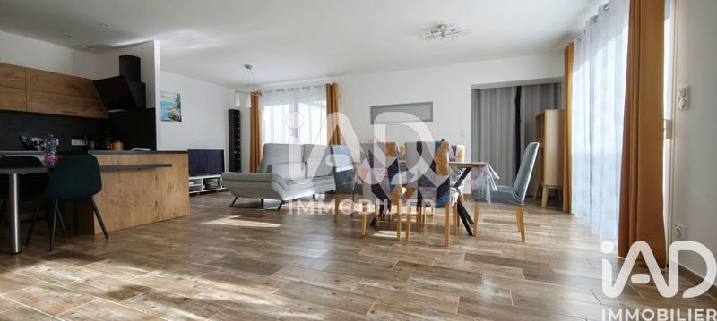 Maison - 98 m² - 4 pièces