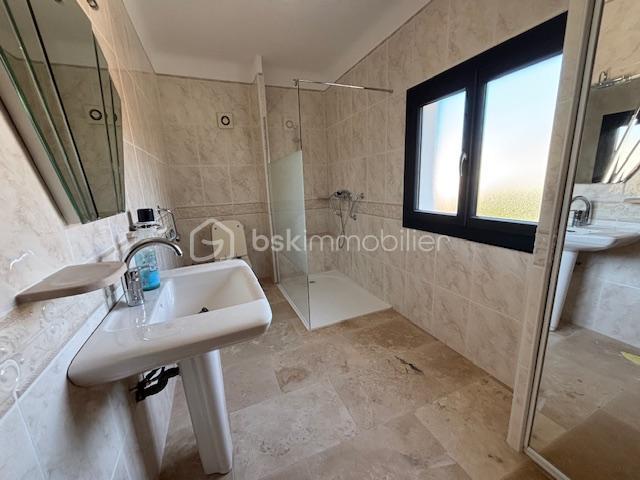 Maison traditionnelle - 115 m² - 5 pièces