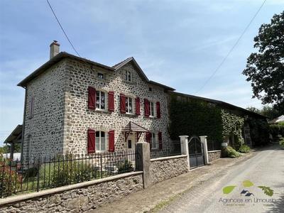 Propriété - 175 m² - 5 pièces