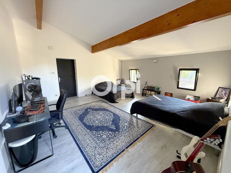 Maison - 290 m² - 5 pièces