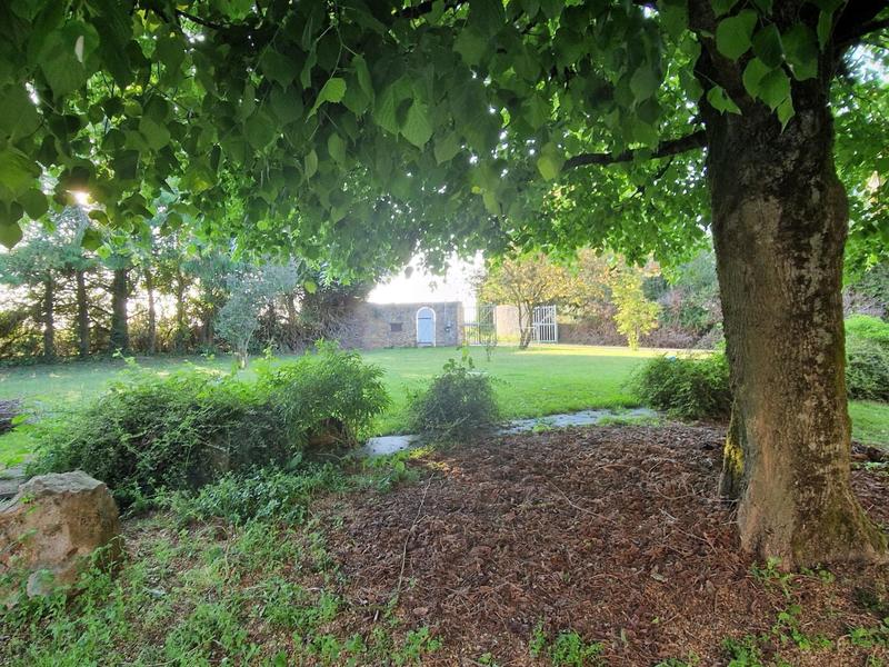 Maison - 246 m² - 10 pièces