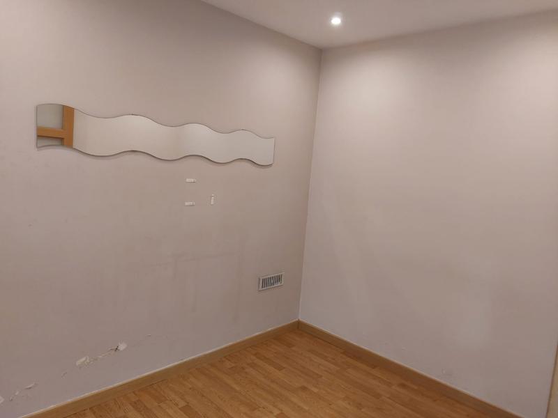 Local d'activités - 168 m² - 5 pièces