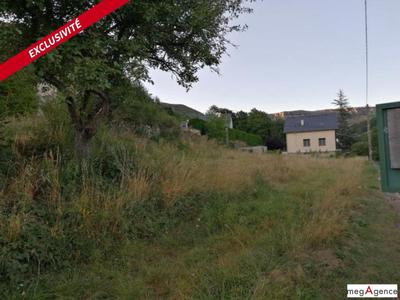 Terrain constructible - 1 250 m²