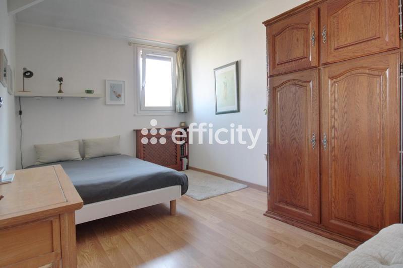 Maison - 158 m² - 7 pièces