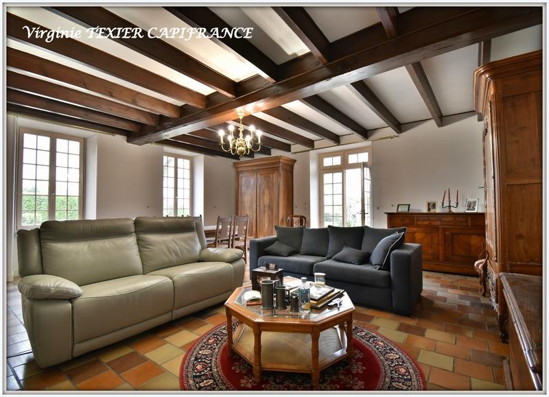 Maison - 226 m² - 8 pièces