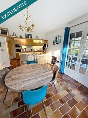 Maison - 181 m² - 6 pièces