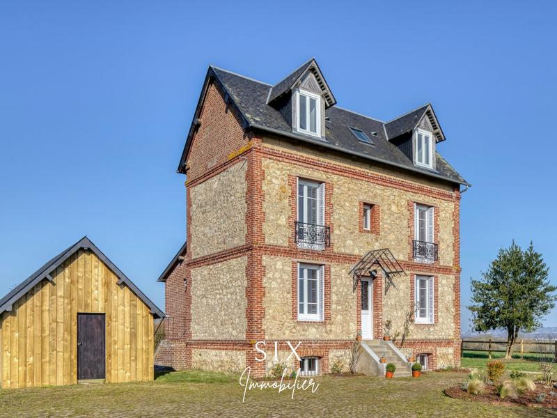 Maison - 135 m² - 6 pièces