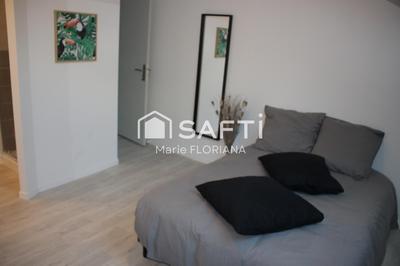 Appartement - 80 m² - 5 pièces