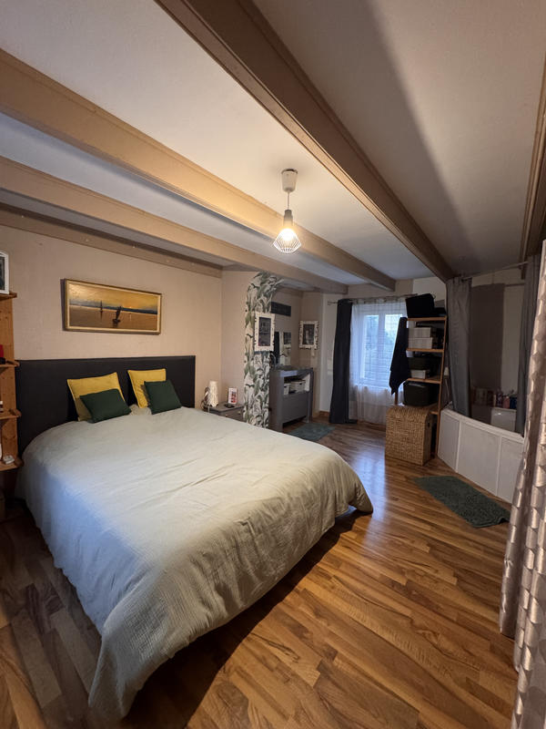 Maison - 143 m² - 8 pièces