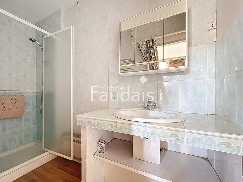 Maison - 212 m² - 8 pièces