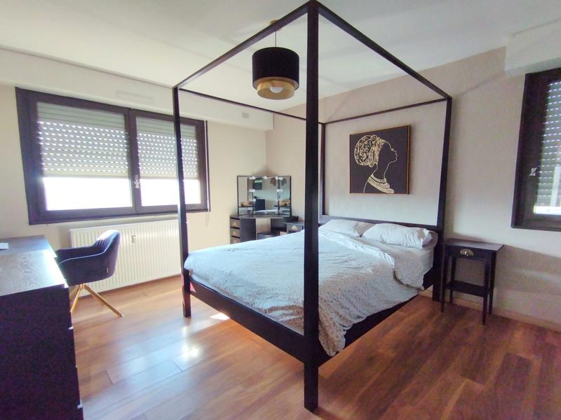 Appartement - 82 m² - 4 pièces