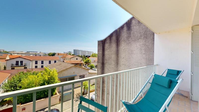 Appartement - 80 m² - 5 pièces