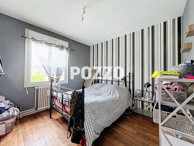 Appartement - 99 m² - 5 pièces