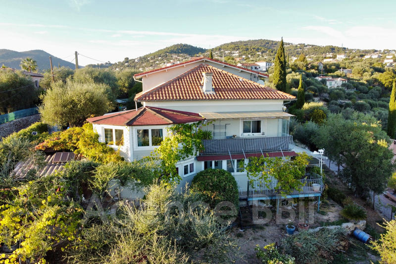 Villa - 175 m² - 7 pièces