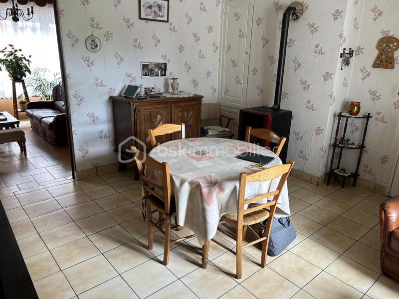 Maison - 272 m² - 10 pièces