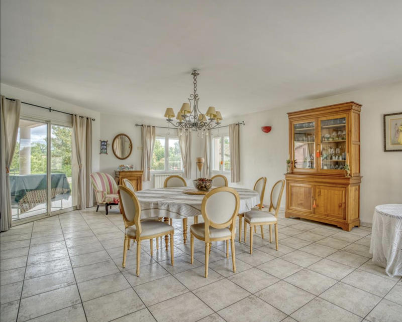 Maison - 209 m² - 4 pièces