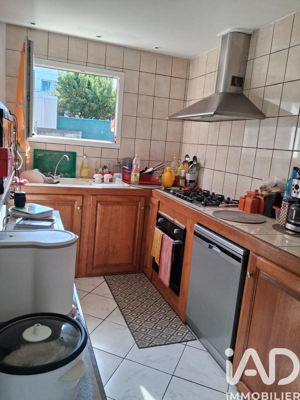 Maison - 90 m² - 5 pièces