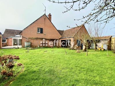 Maison - 210 m² - 11 pièces