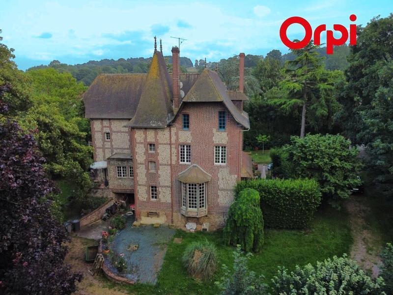 Maison - 380 m² - 13 pièces