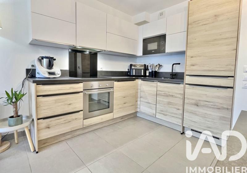 Appartement - 65 m² - 3 pièces