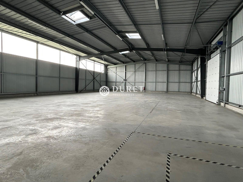 Local d'activités - 630 m²