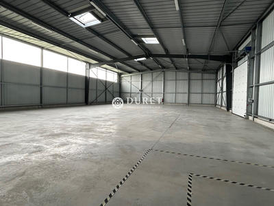 Local d'activités - 630 m²