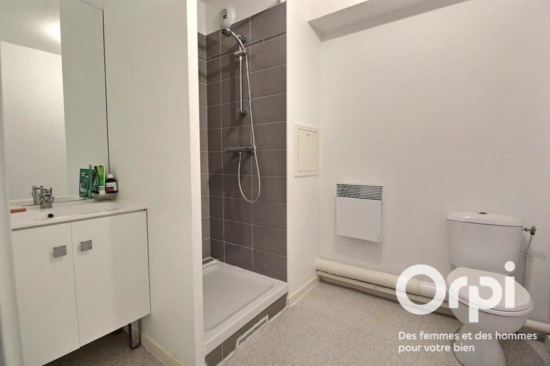 Studio - 30 m² - 1 pièce