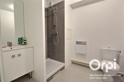 Studio - 30 m² - 1 pièce