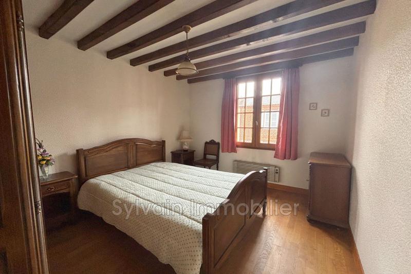 Propriété - 206 m² - 8 pièces