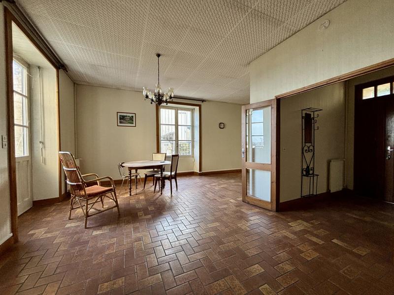 Maison ancienne - 506 m² - 20 pièces