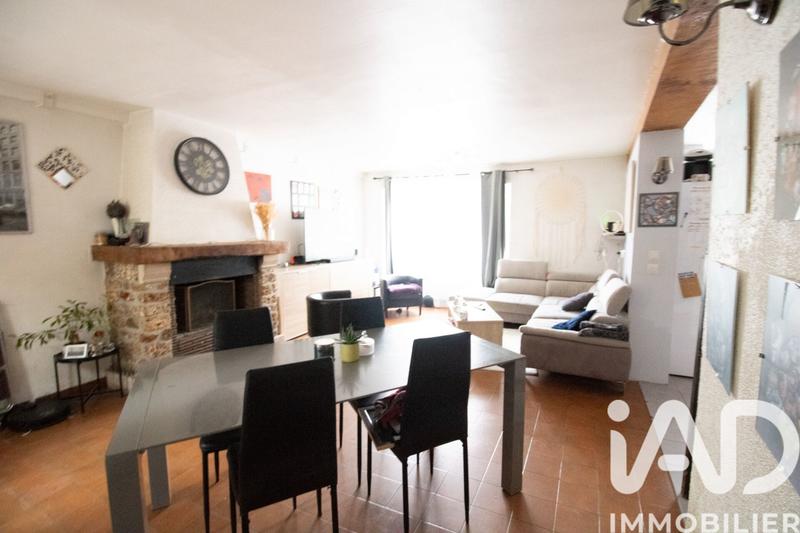 Maison - 95 m² - 5 pièces